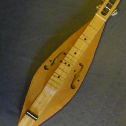 Octave_Dulcimer-Alone.jpg