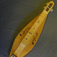 Octave_Dulcimer-Alone.jpg