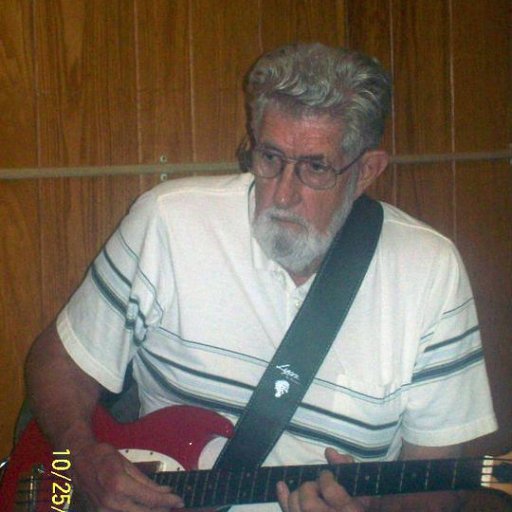 Ken Harp , Bass Guitar