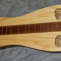 Light o' the Moon "Bear" dulcimer