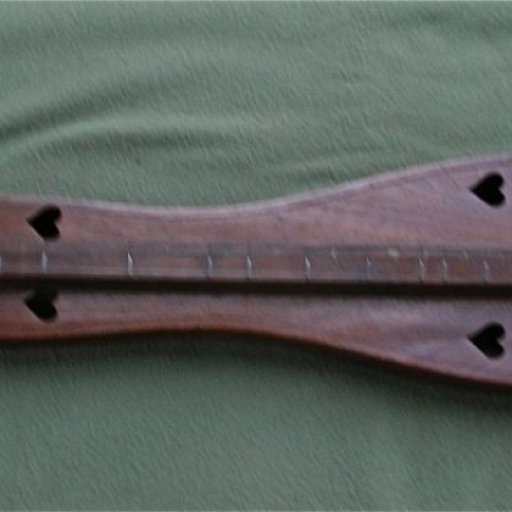 My J E Thomas dulcimer