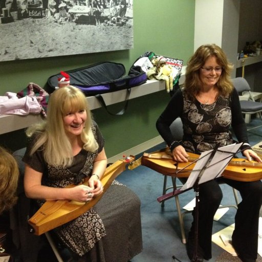 Dulcimer Girls Jayme Kelly Curtis & Laura Devine