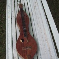 Simerman Mountain Dulcimer in Daylesford