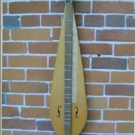 Home made dulcimer