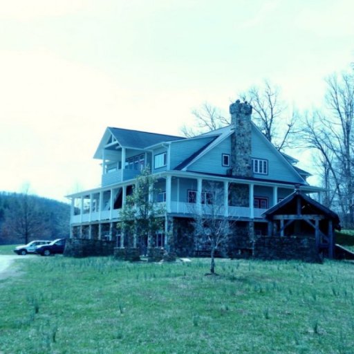 Davidson Hall with guest rooms on top floor