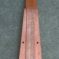 Dulcimer_Triangular_ebay_31-7-2013_added holes.jpg