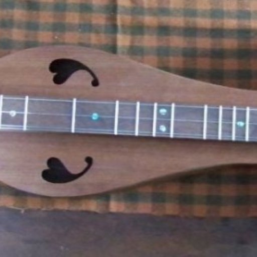 Heart shaped dulcimer