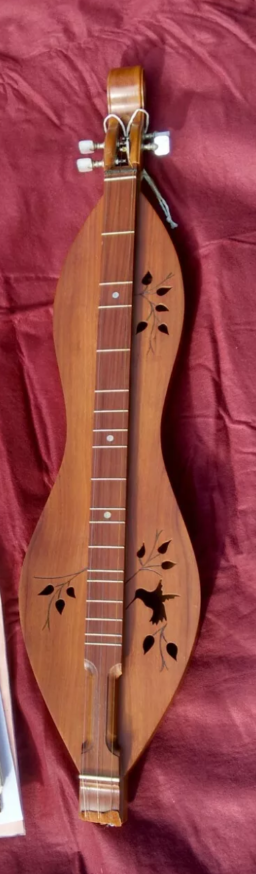 Unidentified Dulcimer.png